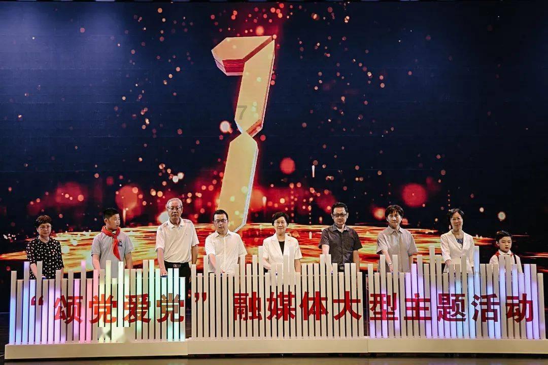 小艾比摄影家