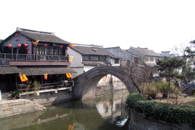 水好味鲜!新疆“内陆海鲜”24小时运抵餐桌